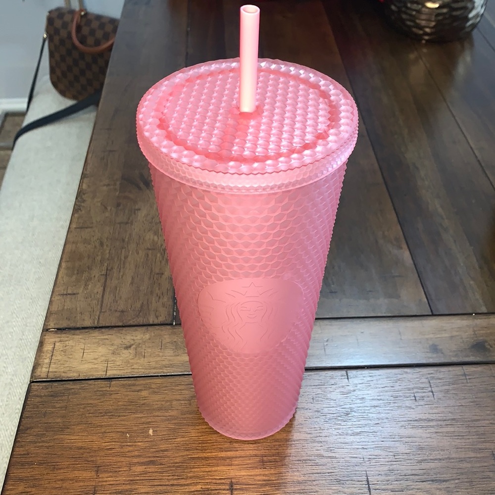 Limited edition 2022 V-Day cup